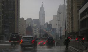 quedas de energia em São Paulo durante chuvas de verão